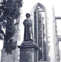 Denkmal des Reformators Huldrich Zwingli in Zürich.